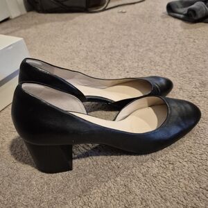 Cole Haan Black Leather Pumps